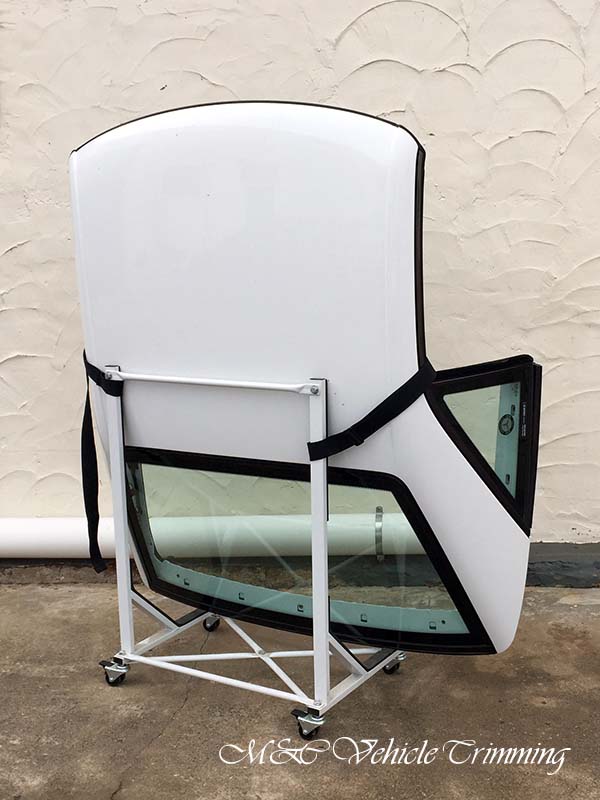 Mobile convertible hardtop stand